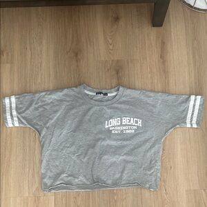 Gray Women’s Shirt with Long Beach Print